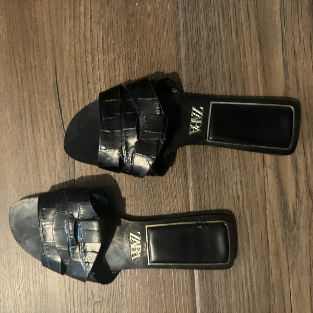 Zara Flat Crossed Leather Sandals - Size 37